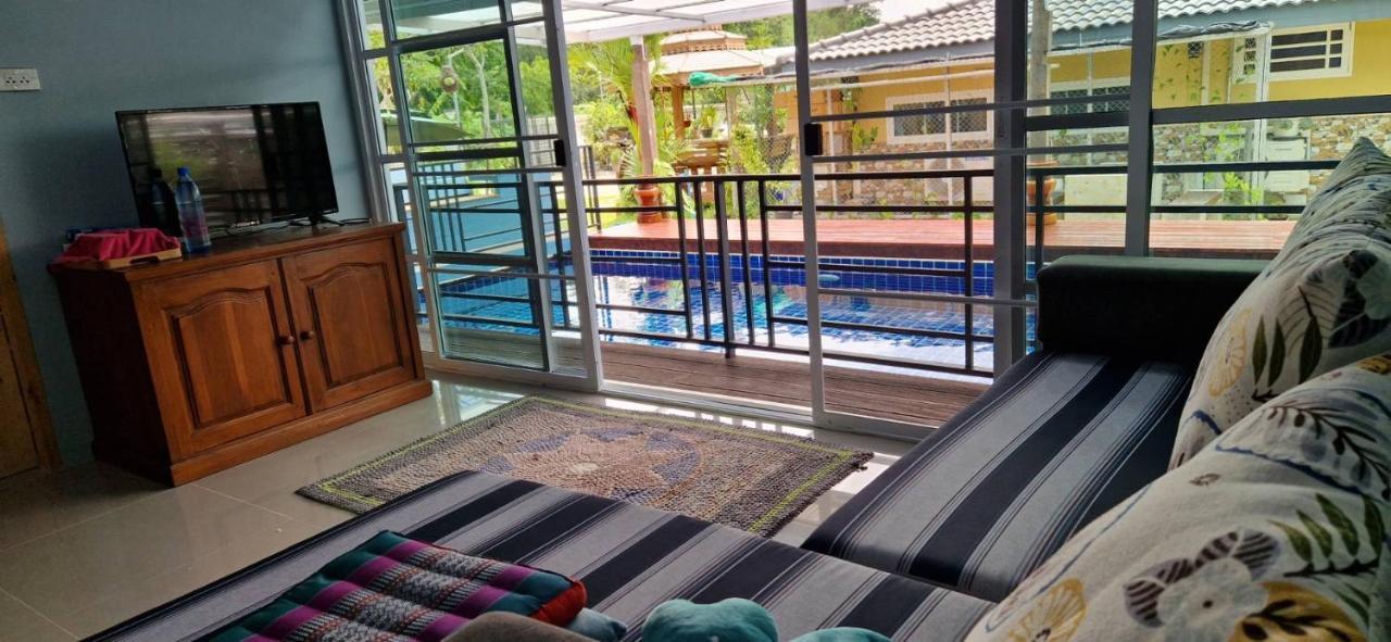 Mana Pool House Bed and Breakfast Chiang Rai Exterior foto